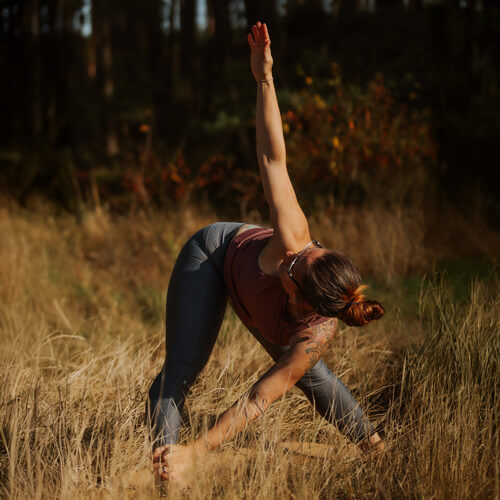 Nicole beim Power Vinyasa Yoga
